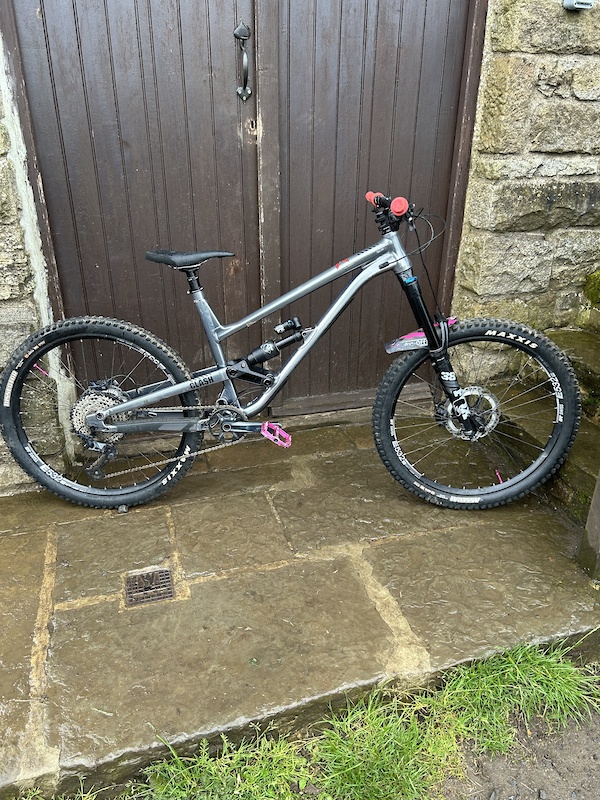 2021 Commencal clash essential. For Sale