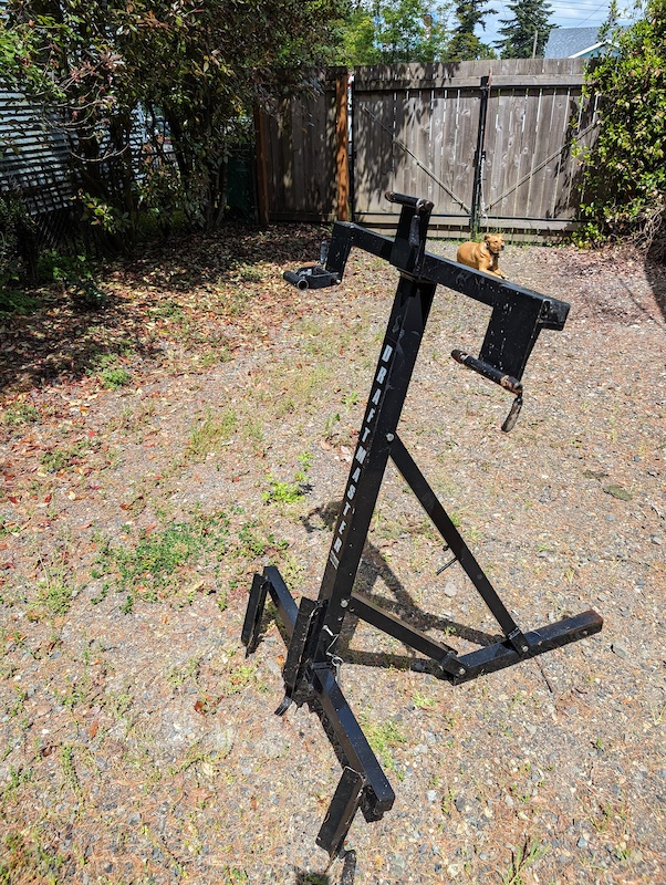 Draftmaster 3 bike hitch rack For Sale