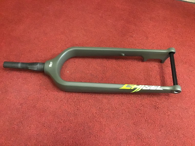 fatboy chisel carbon rigid fork