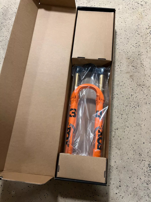 2024 Fox Factory 34 29” 140mm Grip2 Shiny Orange For Sale