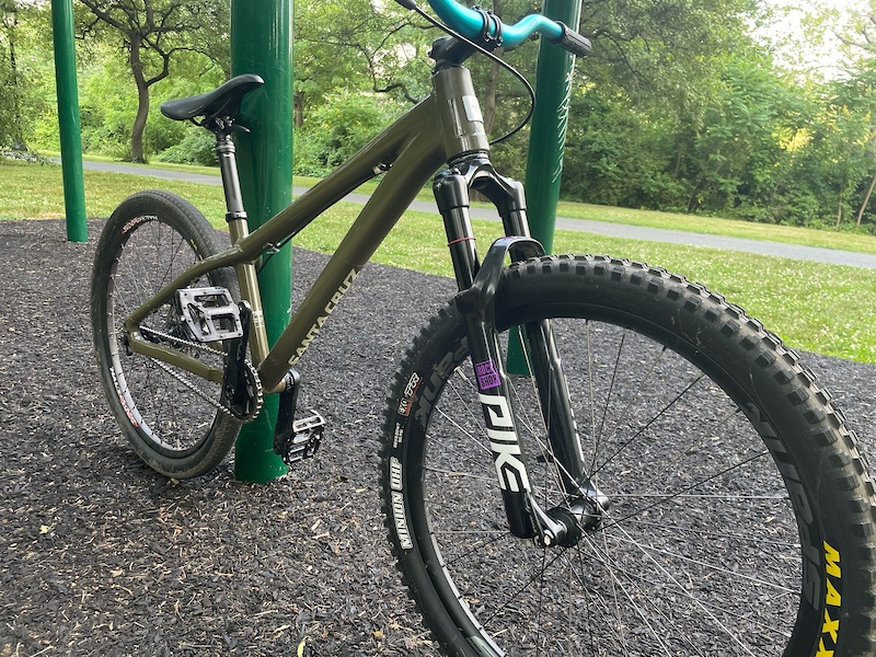 2021 Santa Cruz Jackal in Olive For Sale