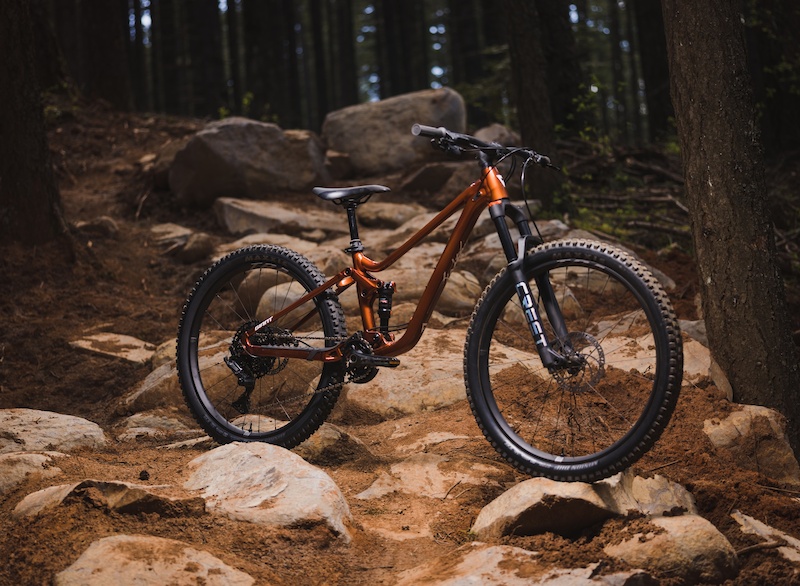 The New Giant Faith is the Kids’ Bike We Wish We Had – Pinkbike