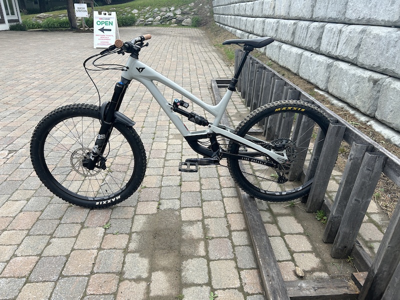 2021 YT Industries Capra Shred Uncaged Model Large For Sale