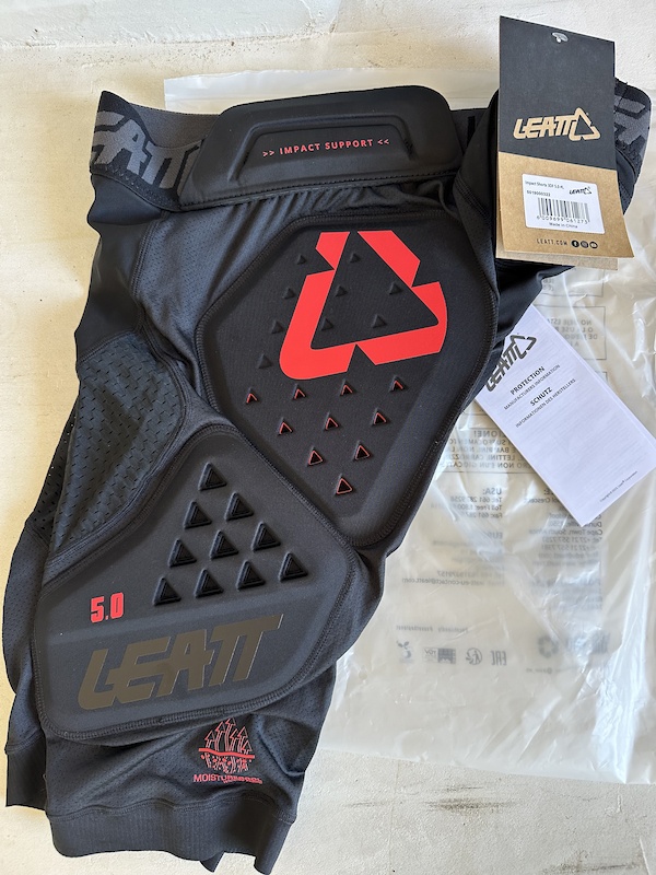 Short De Protection Leatt Impact Base 5.0 - Taille L, Noir, Certification CE Niveau 1, Unisexe