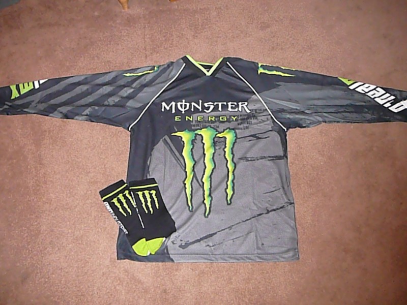 monster energy cycling jersey