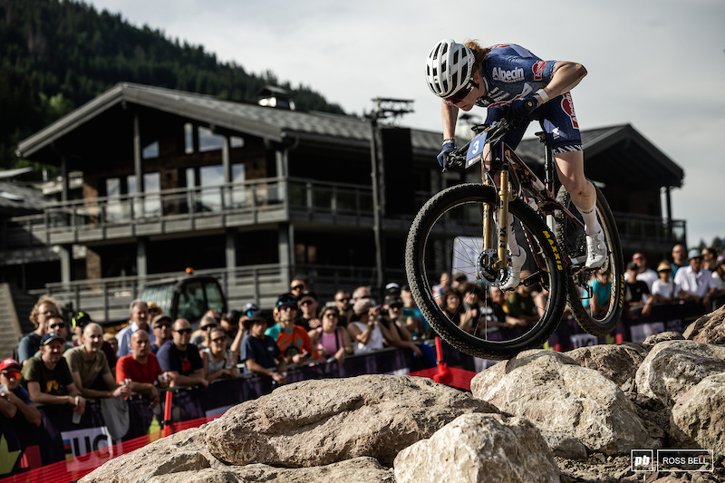 Alessandra Keller and Alan Hatherly Dominate XCC Racing in Les Gets