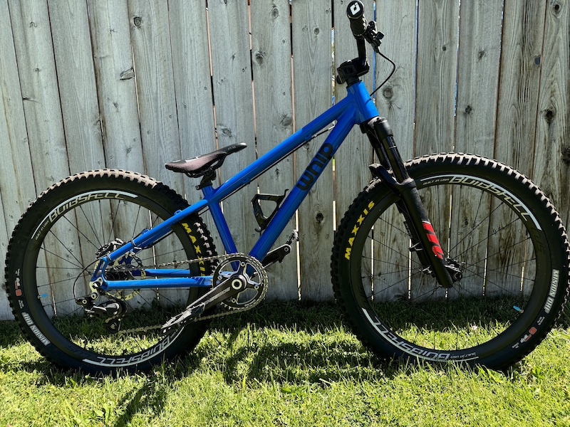 2021 Bombshell WHIP 24” dirt jumper For Sale