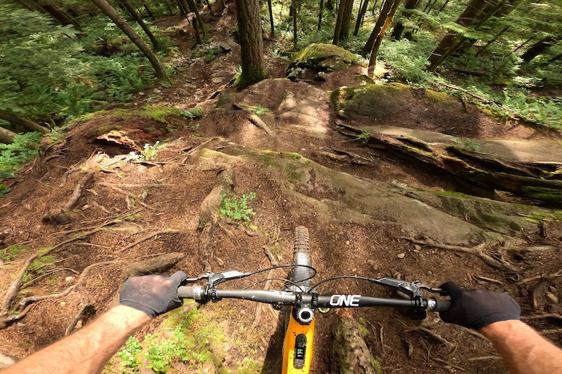 Video: Remy Metailler & Geoff Gulevich Ride the North Shore - Pinkbike