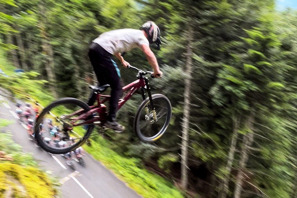 Video Local Mountain Biker Jumps Over the Tour de France Peloton For A Second Time Pinkbike