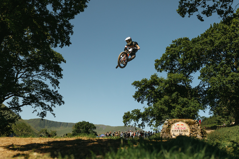 Video: Craig Evans’ Redbull Hardline “Anti-Vlog”