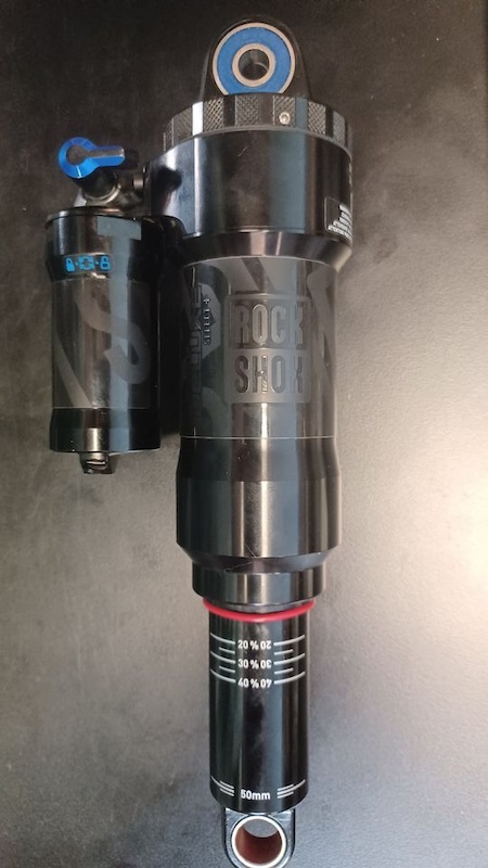 【未使用】Rockshox Deluxe Select+ 210x50mm New RockShox Deluxe Select+ Plus Debon Air Rear Bike Shock
