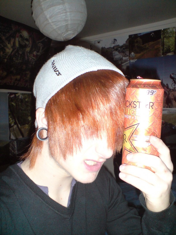 take my adivice dont dye ur hair when drunk

the rockstarr juiced look is NOT IN