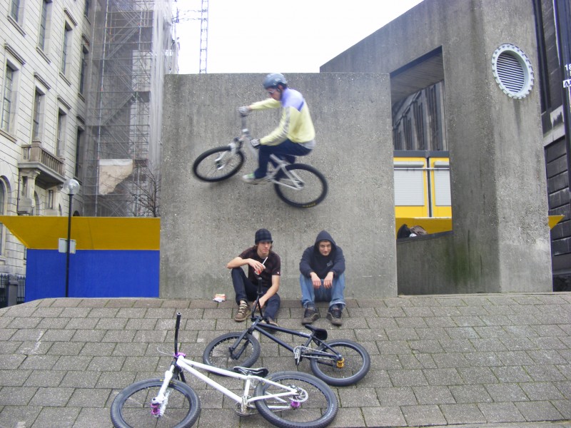 wallride over ritchie and mark