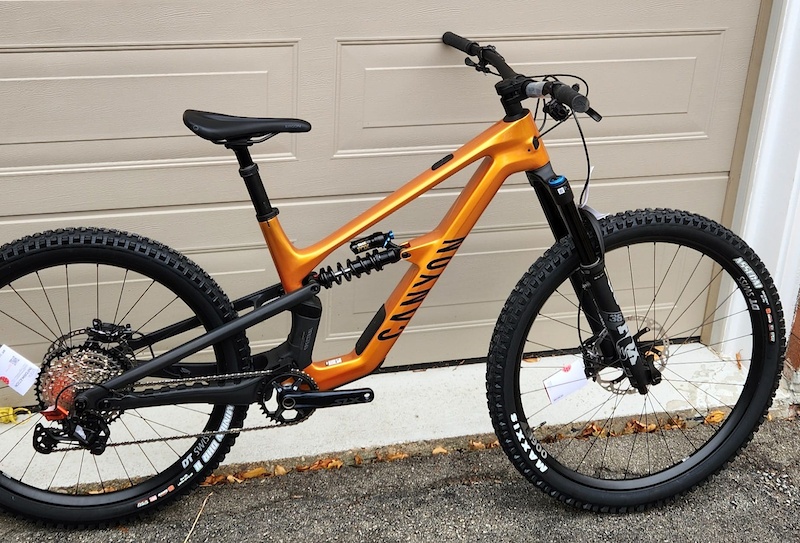 自転車本体 2024 Canyon Spectral Mullet CF8 CLLCTV M 2024 Canyon Spectral Mullet CF 8 CLLCTV – Specs, Comparisons