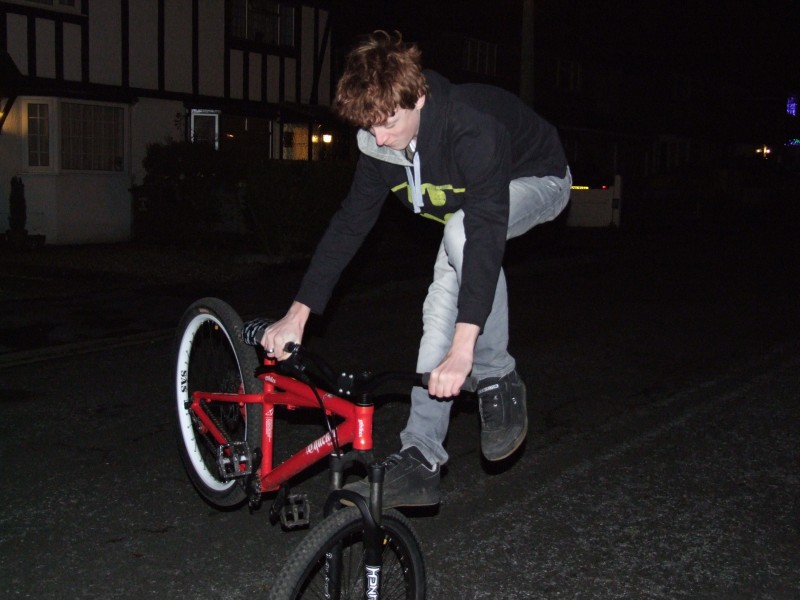 pic of my tailwhip....which ended up with me falling off