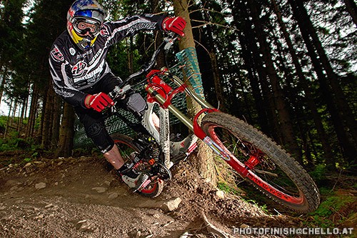 Nathan Rennie riding the Downhill Track