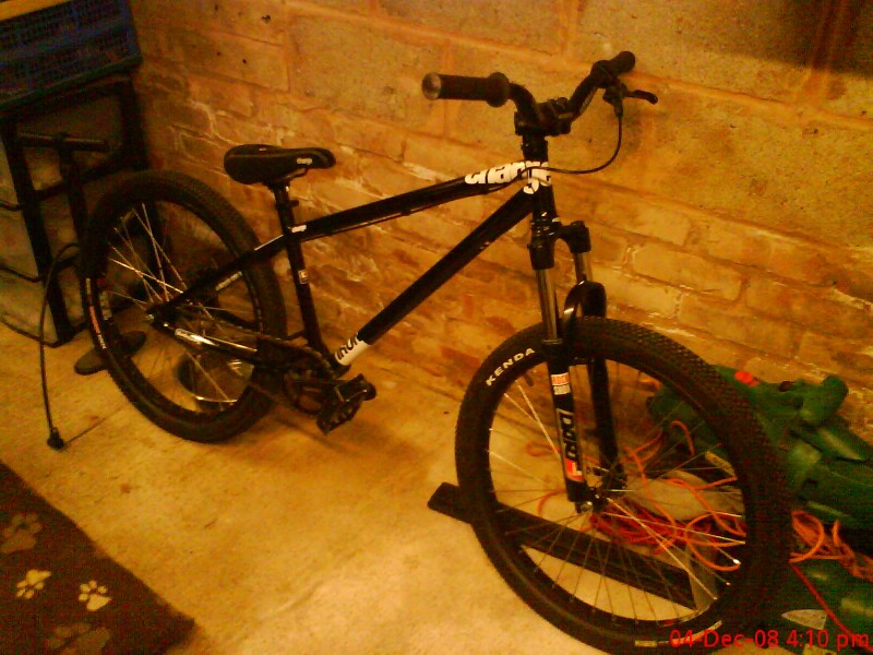 my new bike with avid juicy 3s and rockshox dart 3s rest is stock