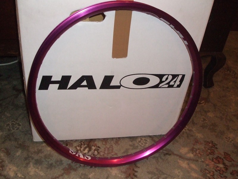 my new Halo SAS Purple Rim... cant have it till santa has wrapped it and put it under the tree tho :(