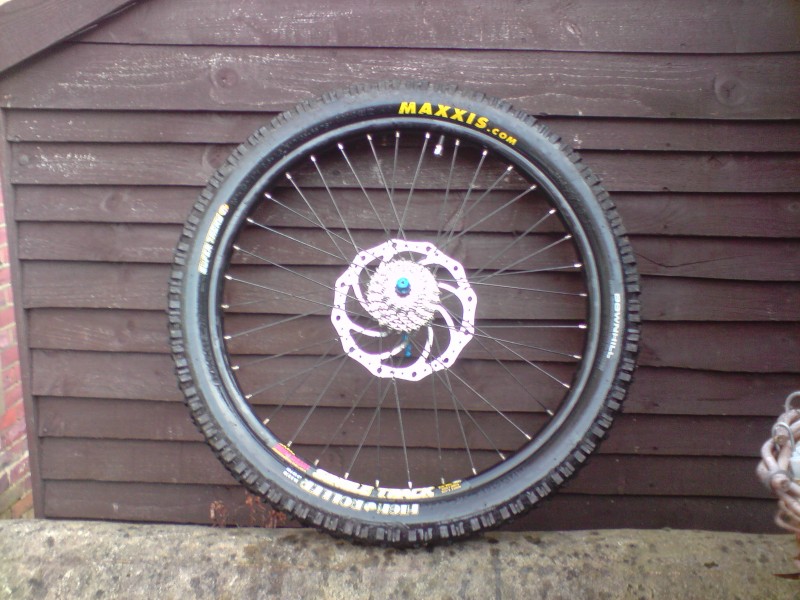 Wheels for sale!

Rear, TYRE, DISC AND SKEWER NOT INCLUEDED