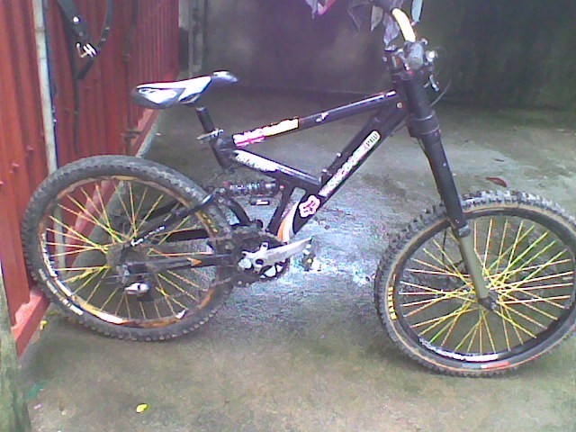 my simple dh bike