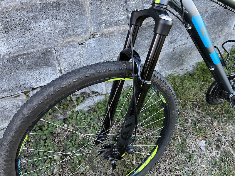 Gt Aggressor Pro Front Wheel 2023 GT Aggressor Expert 29er Mens