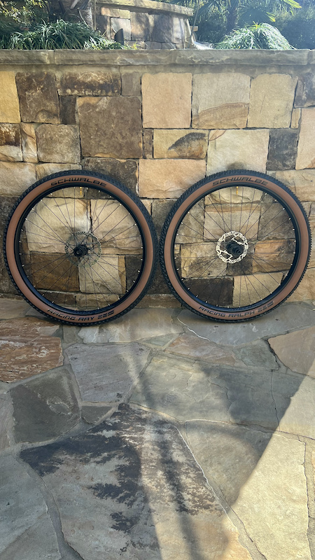 Syncros X-30SE Tubeless ready wheelset For Sale