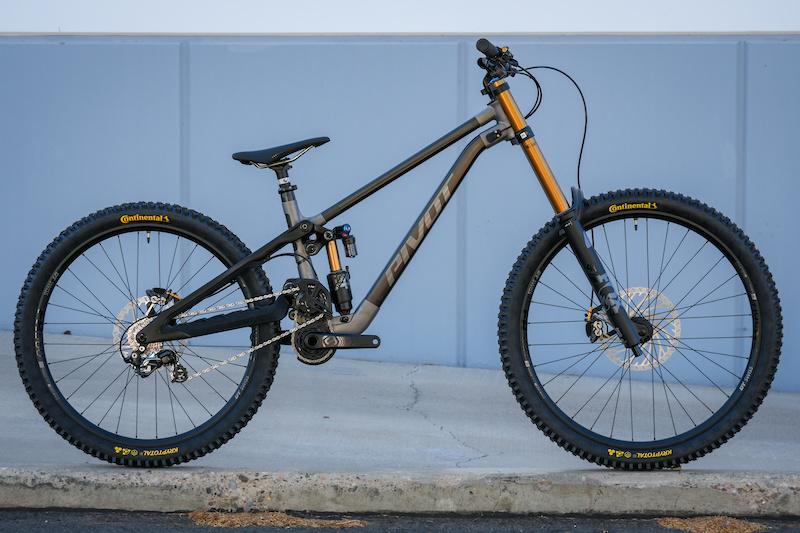 Pivot Cycles' Titanium-Lugged Carbon Phoenix Prototype - Pinkbike