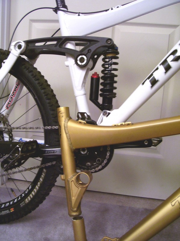 New White Warranty Frame, Including main front triangle, rear seat and chain stays.