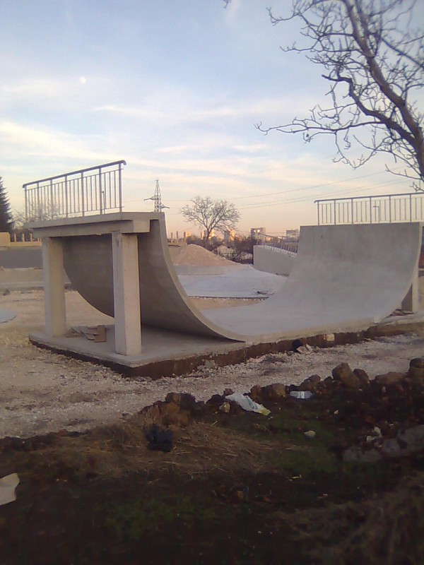 half pipe not finished yet :(