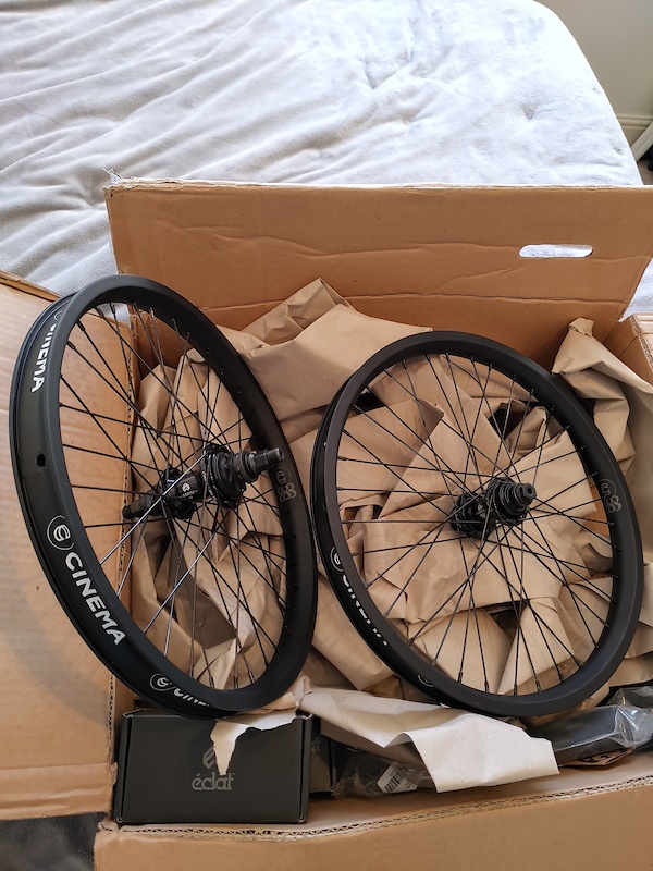 Cinema 888 Switchable 20 Cassette Roue Arrière BMX Cinema 888 Switchable 20 Cassette Roue Arrière BMX