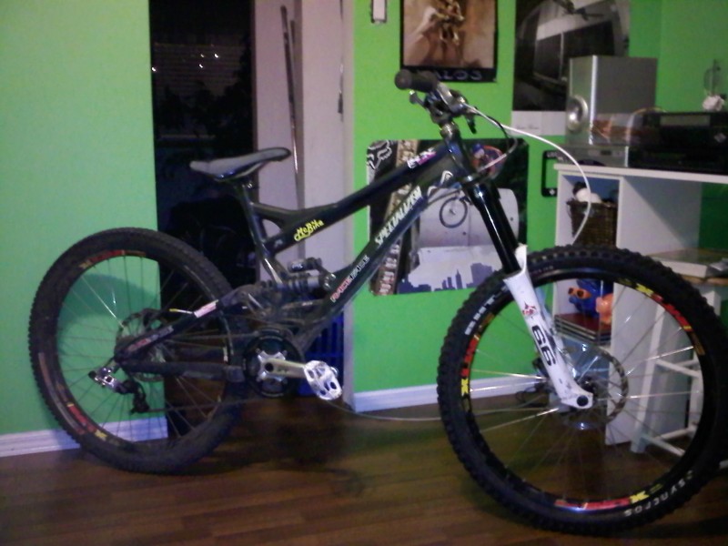 07 saint brakes are the new addition... soon a new stem and bar and seat.. Had it weighed at 36.43 pounds