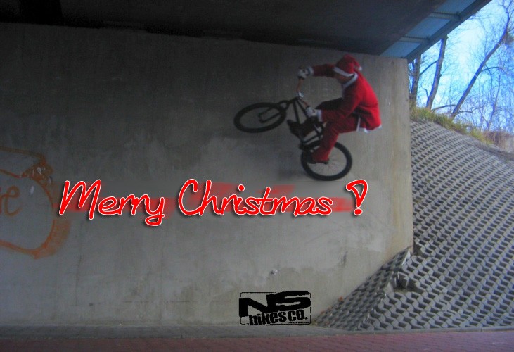 Wallride with fixed gear bike (the driver bearings blew before we went to thi wallride). Merry XMAS! Vid: http://vimeo.com/2610550?pg=embed&amp;sec=2610550