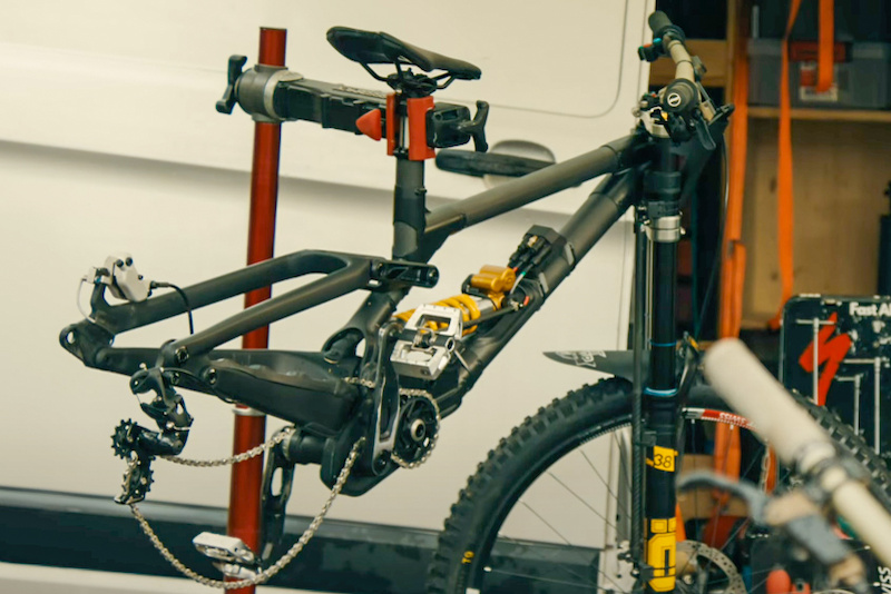 Spotted: Specialized's Updated Demo Prototype - Pinkbike