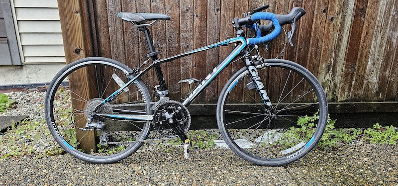 2017 Giant TCR espoir 24in For Sale