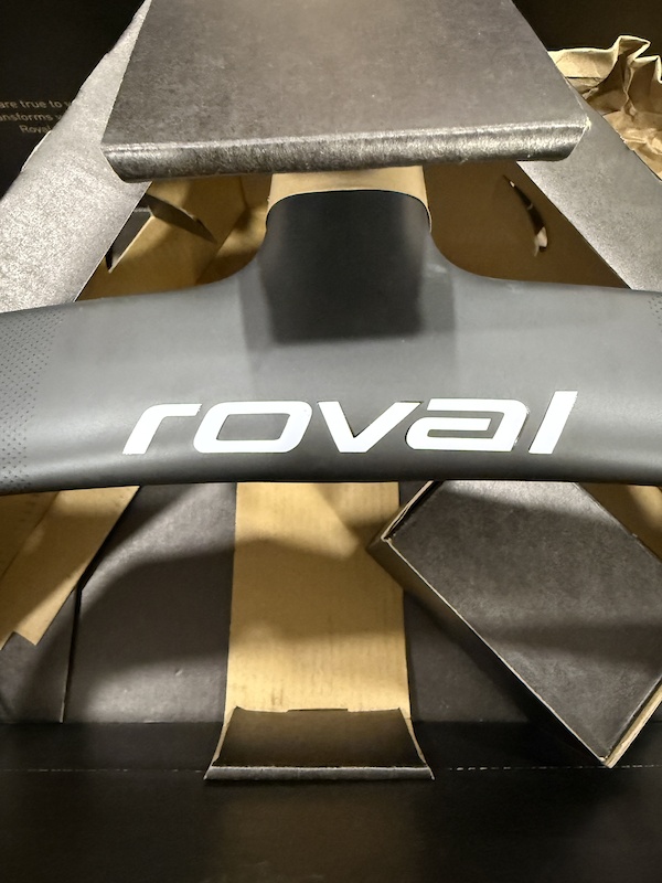 Roval Rapide Cockpit Route Carbon/Black - Cycling Shop