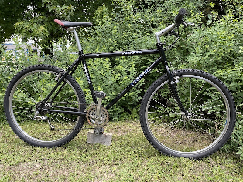 bianchi bicycle color trademark Infinito 105 Bike - 9G Padres VZ Size:4 3/4