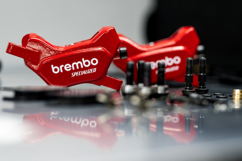 Brembo NEWカニ チタニウムアルマイト レッドロゴ 未使用 Brembo NEW