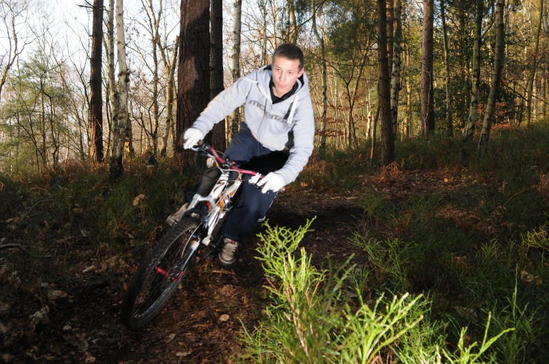 some shots of local natural downhill used opertuinty to test flash gun and othe rbits of photograhpy kit