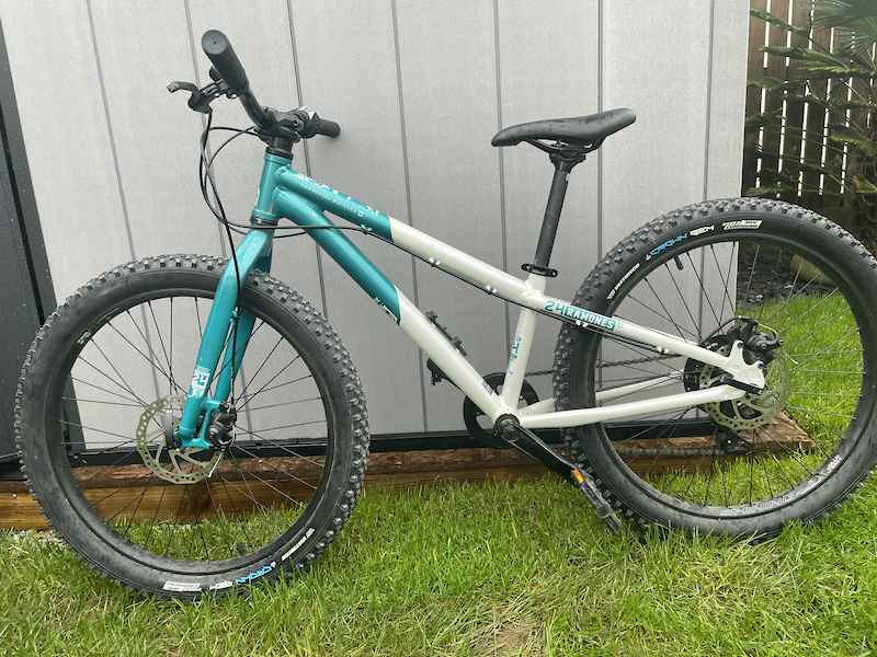 2020 COMMENCAL RAMONES 24 For Sale