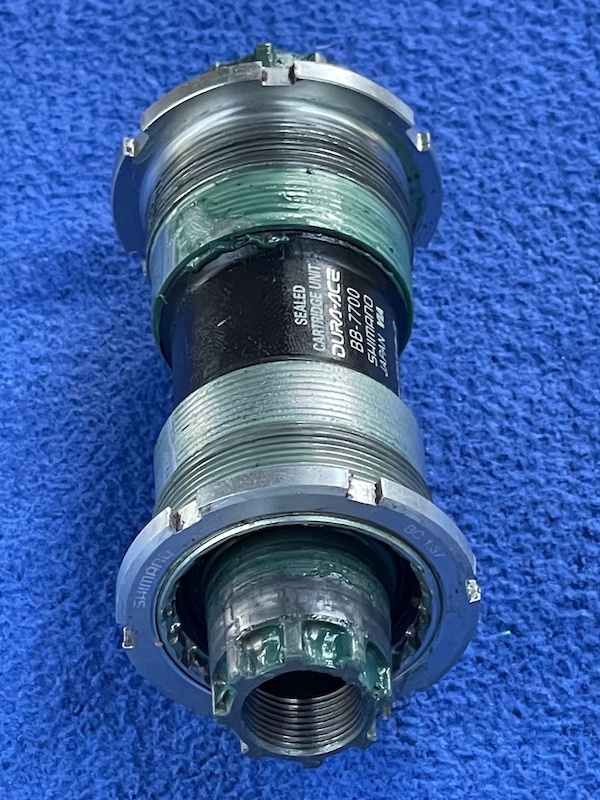 SHIMANO Dura-Ace BB-7500 NJS Bottom Bracket [Used]
