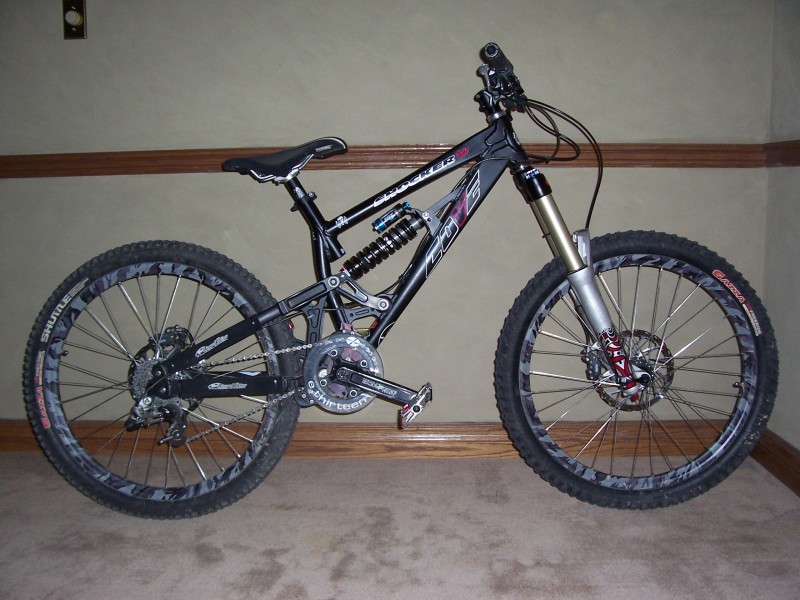 My 2008 Cove Shocker with its 2009 Rockshox Totem Solo Air and its 2008 Fox DHX 5.0 back from PUSH Industries