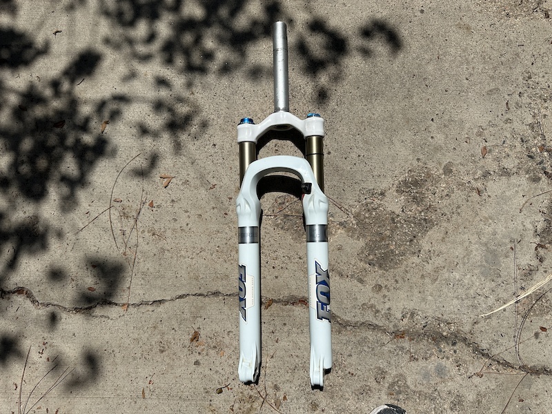 【オイル滲み多い】FOX 32F100 RLC DISC15QR【26インチ用】 Fox F-Series FIT RLC 32 Fork: 26