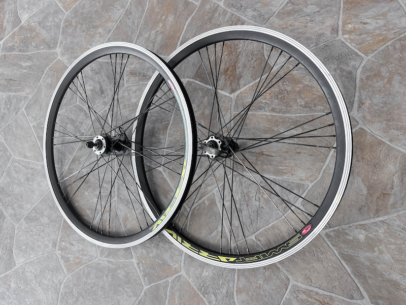 Star circle rim brake 135X10 rear / 9X100 front For Sale