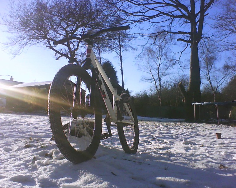 snow :)
Dmr drone..(frame is anyway)