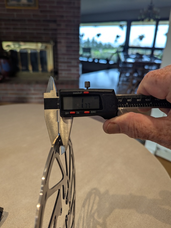 SRAM G2 RSC Brakes with 200mm and 180mm rotors For Sale