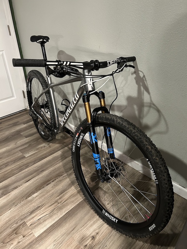 2024 Specialized chisel large size carbon wheels 12 speed For Sale