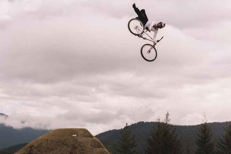 Whistler Crankworx RedBull JOYRIDE フーディー Photo Epic: Red Bull Joyride - Crankworx Whistler 2025 - Pinkbike