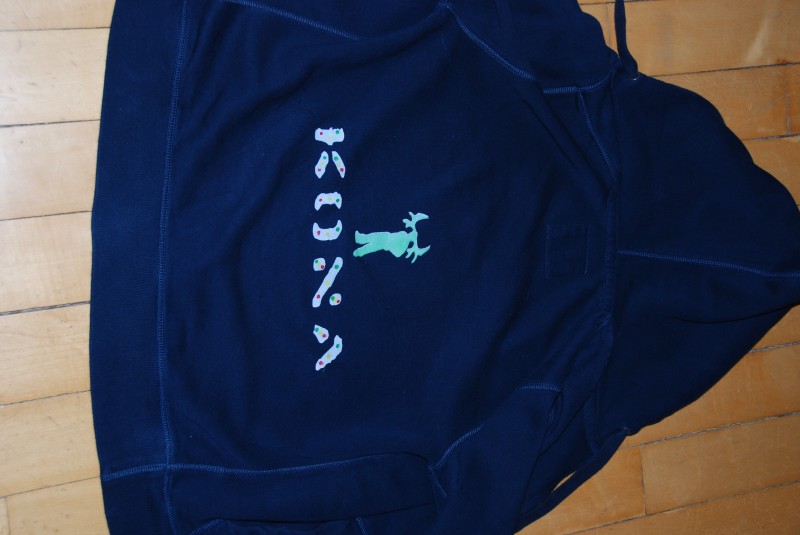 My kona pullover.I made it from stencil model and textile colours.