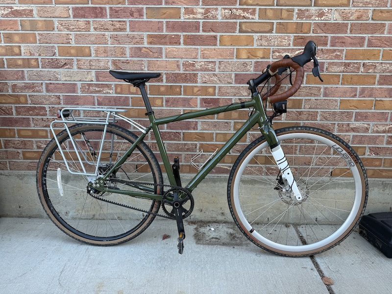 2025 Priority Apollo - Medium - dynamo wheel and lights For Sale
