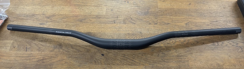 2025 Santa Cruz Riser Carbon Bars 800mm x 35mm rise For Sale